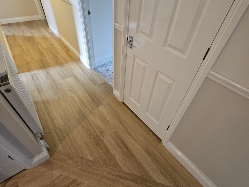 Amtico Spacia - Muted Oak