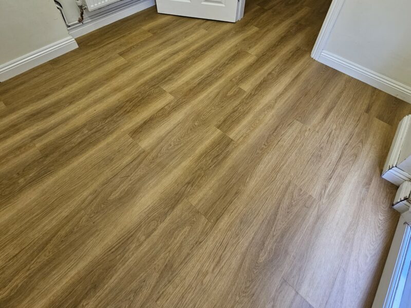 Amtico Spacia - Honey Oak - Wide Plank