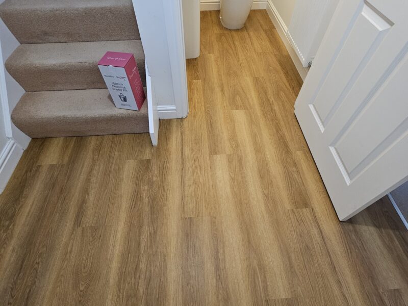 Amtico - Spacia - Honey Oak