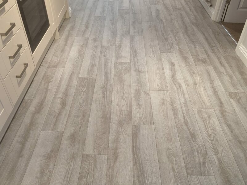 Polyflor- Designatex- Platinum Oak 2142